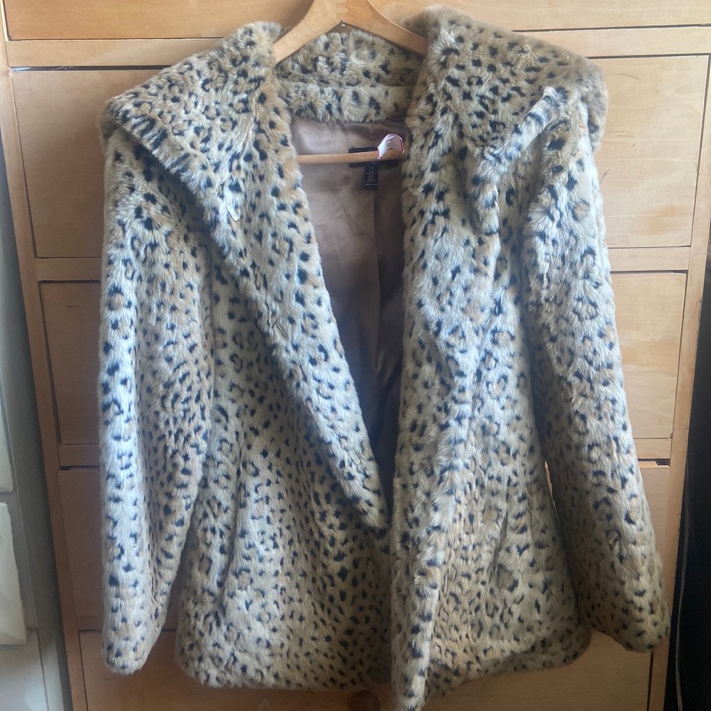 Faux fur leopard print coat